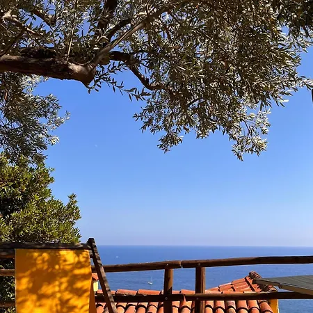Lo Scoglio Apartment