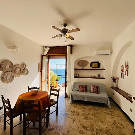 Lo Scoglio * Varigotti