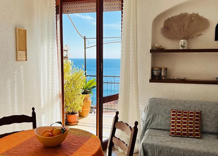 Lo Scoglio アパート ヴァリゴッティ